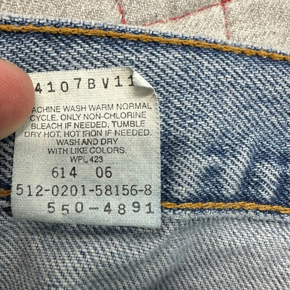 Levi's 550 Relaxed Fit Light Wash VTG 90s USA Denim / Mens 38x32